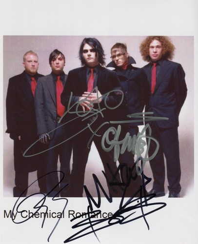 Chemical romance signed - my,